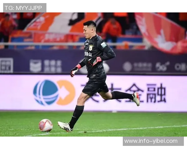 王大雷从杭州中超赛场直奔宁波现场观战WTA单打决赛精彩瞬间不容错过